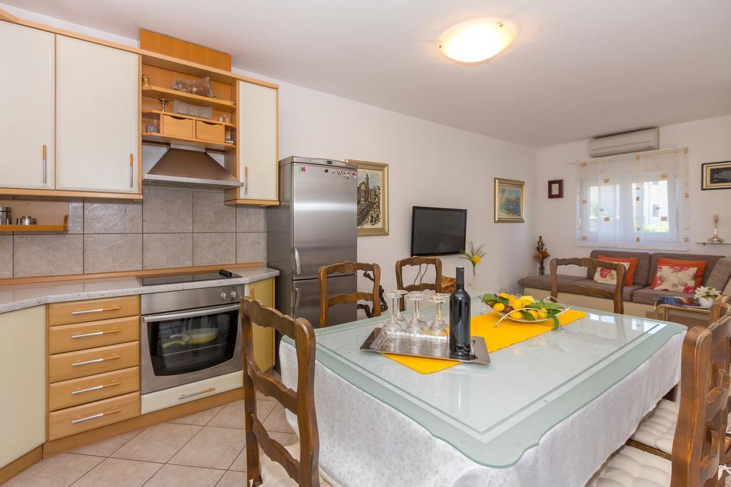 Apartment Ivo Podstrana Extérieur photo